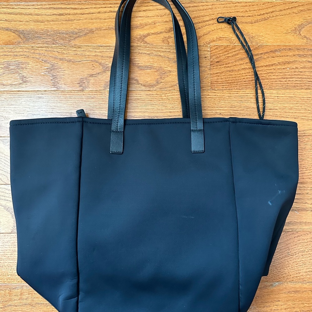 transience tote bag Women’s 14” H X 19”W Black Spacious Travel
